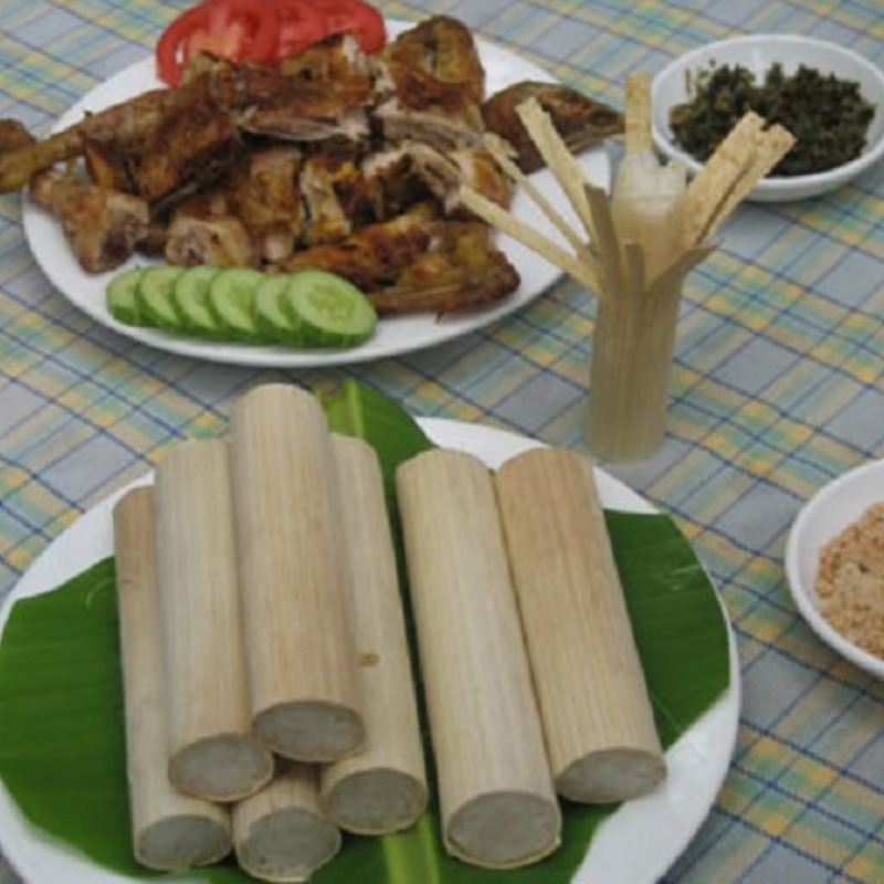 Cơm lam 