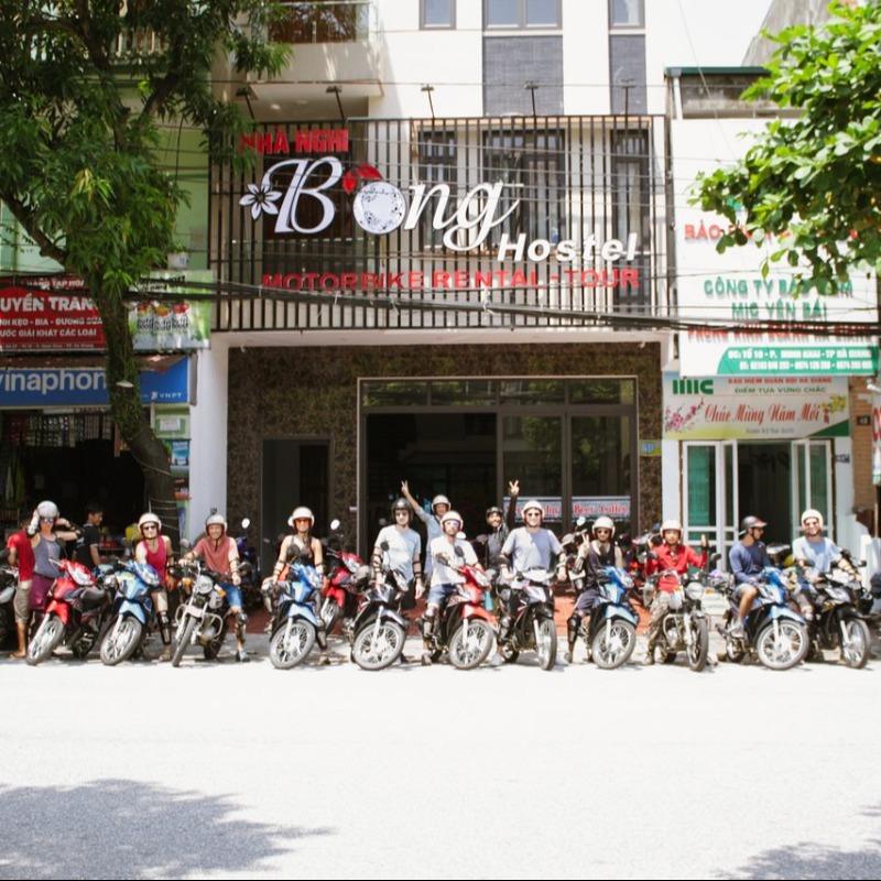 Bông Hostel, Bar and Tours